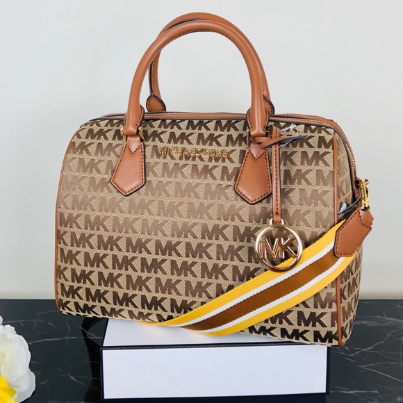 Michael Kors Handbags - ❌SOLD Michael Kors Bedford duffle satchel